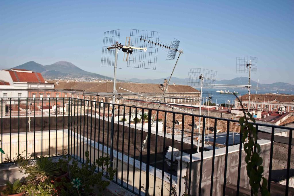 B&B Trieste&Trento Νάπολη Δωμάτιο φωτογραφία